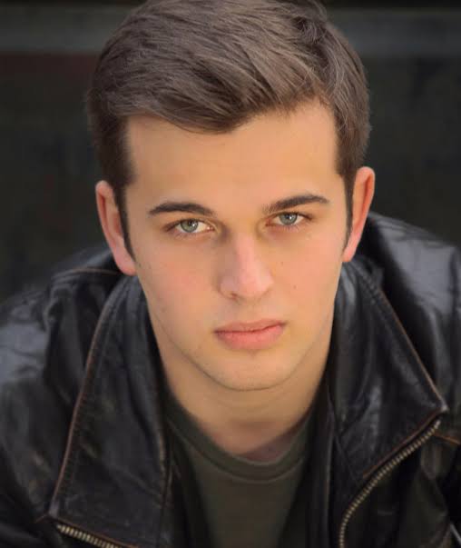 Slade Pearce Biography: Age, Height, Girlfriend, Net Worth, Ethnicity, Parents, Movies, Awards