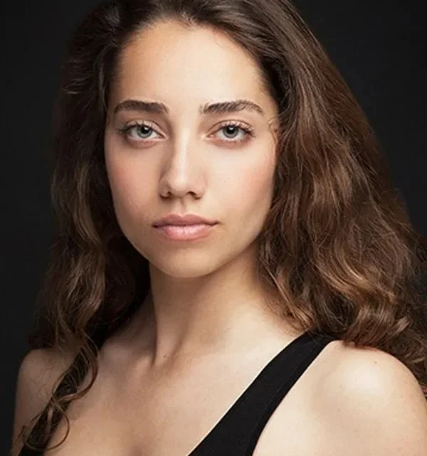 Özge Özacar Biography: Boyfriend, Age, Height, Awards, Net Worth, Ethnicity, Movies, TikTok, Religion