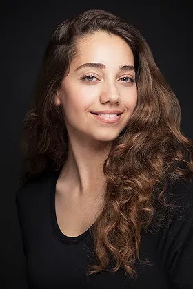 Özge Özacar - Biography