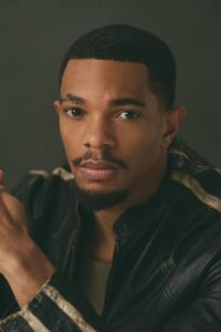 Xavier Mills