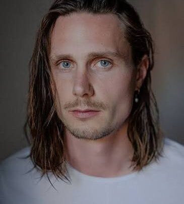 Moritz Jahn Biography: Age, Height, Net Worth, Girlfriend, Ethnicity, Movies, Songs, Religion, Awards