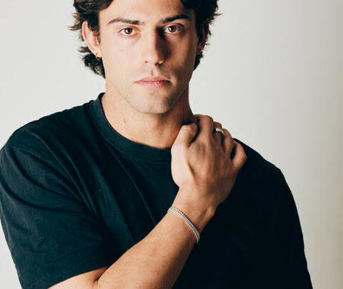 Aaron Altaras Biography: Songs, Height, Net Worth, Movies, Ethnicity, Age, Girlfriend, Awards