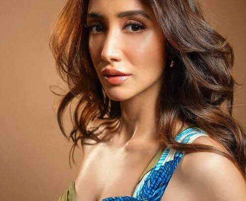 Shreya Chaudhry Biography: Height, Movies, Net Worth, Boyfriend, Age, Ethnicity, Awards