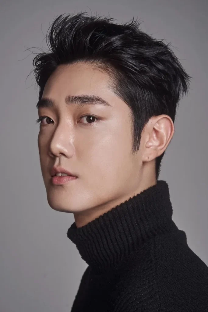 Yoo Tae-joo - Biography