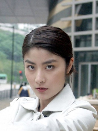 Kelly Chen - Biography
