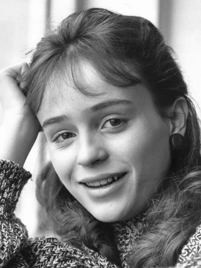 Sarah Patterson - Biography