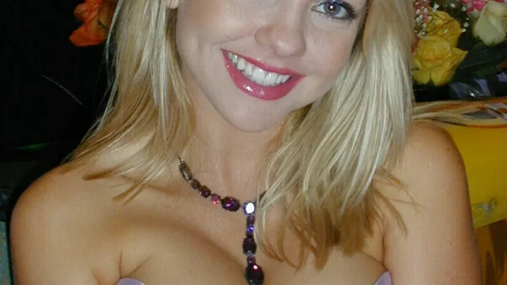 Angela Little Biography: Ex-Husband, Net Worth, Height, Age, Movies, Parents, Awards, Ethnicity