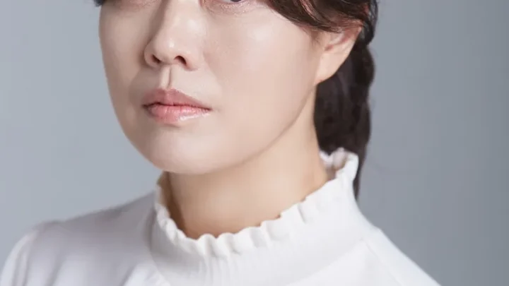 Kim Jung Young Biography: Movies, Husband, Age, Net Worth, Religion, Awards, Parents, Height