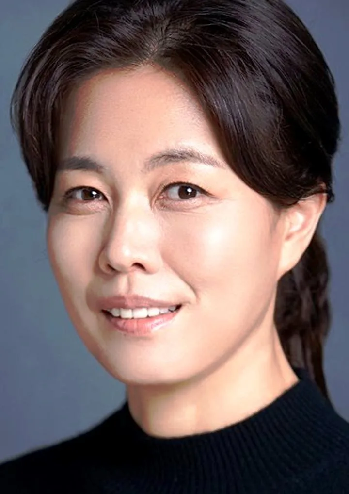 Kim Jung Young - Biography