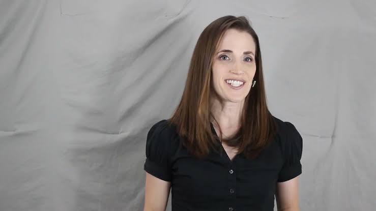 Emily Dunn - Biography