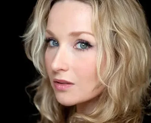 Amy Beth Hayes Bio: Age, Height, Instagram, Net Worth, Ethnicity, Movies, Religion, Awards, Boyfriend