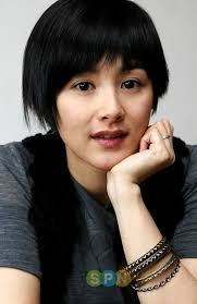 Kang Hye-jung - Biography
