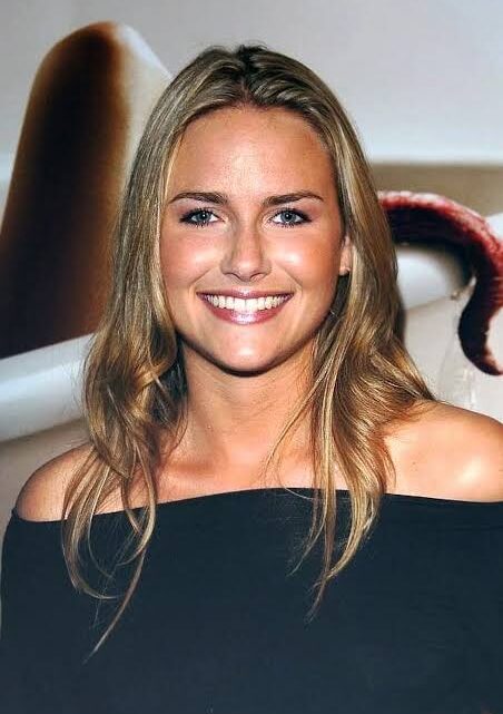 Tania Saulnier Biography: Age, Net Worth, Ethnicity, Ex-Boyfriend, Awards, Movies, Parents