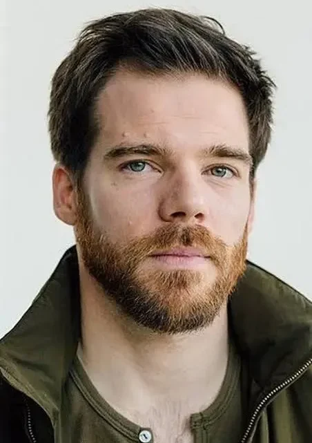 Greg Cohan Biography: Age, Net Worth, Wife, Parents, Movies, Ethnicity, Height