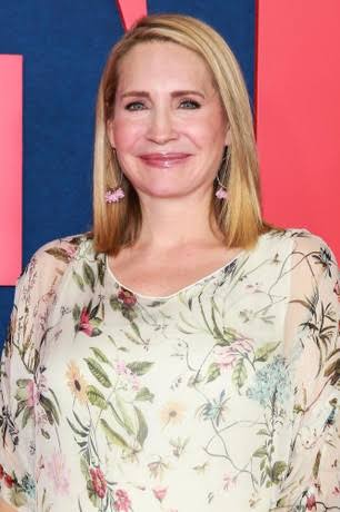 Andrea Canning - Biography
