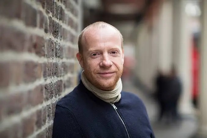 Jonathan Slinger Biography: Age, Girlfriend, Net Worth, Parents, Awards, Height, Movies