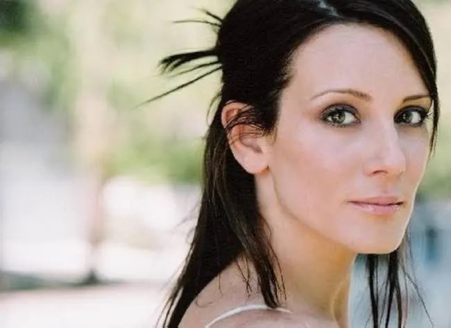 Lisa Rotondi - Biography