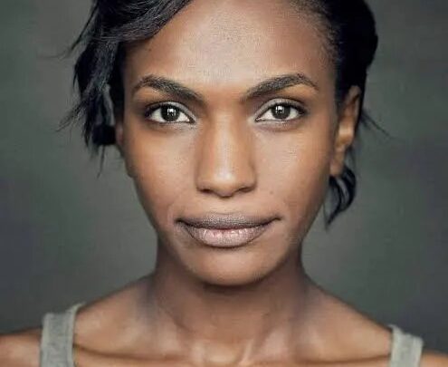 Isaura Barbé-Brown Biography: Height, Ethnicity, Net Worth, Boyfriend, Awards, Age, Movies