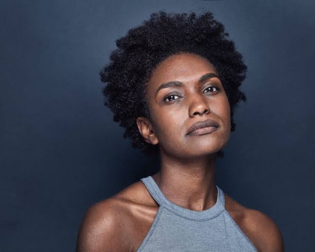 Isaura Barbé-Brown - Biography
