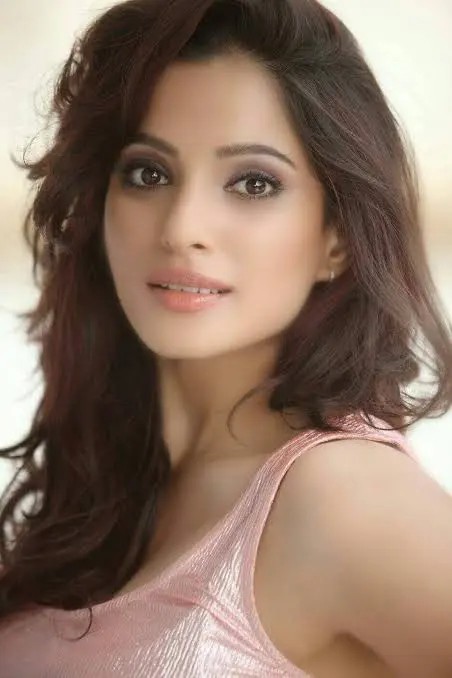 Priya Bapat - Biography