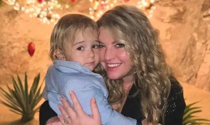 Lisa Vanderpump’s Daughter Pandora Vanderpump Sabo Bio: Age, Businesses, Height, Net Worth, Husband, Parents, Children