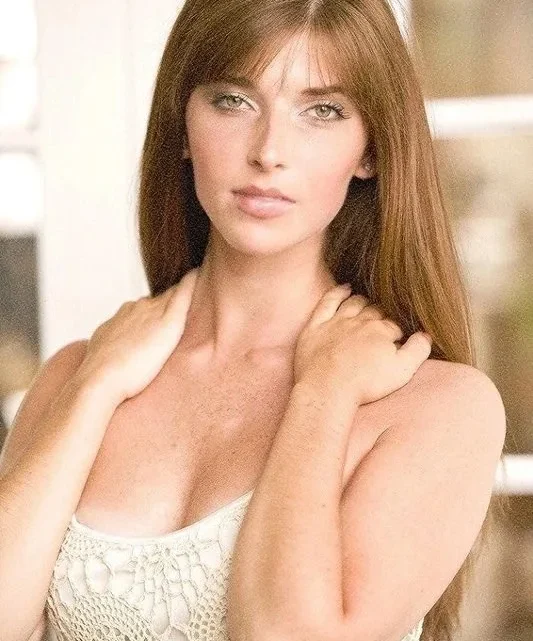 Jacqueline Honulik Biography: Net Worth, Boyfriend, Height, Parents, Awards, Ethnicity, Movies