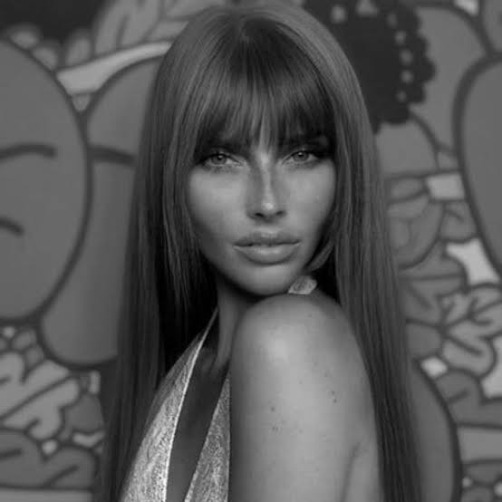 Jacqueline Honulik - Biography