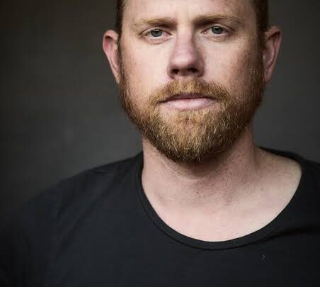 Arron Shiver Biography: Ex-wife, Net Worth, Age, Height, Ethnicity, Movies, Parents, Awards