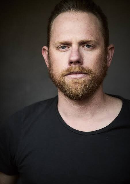 Arron Shiver Biography: Ex-wife, Net Worth, Age, Height, Ethnicity, Movies, Parents, Awards