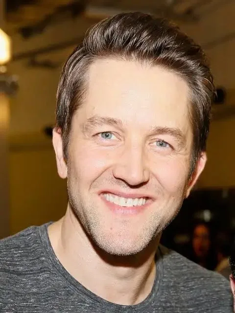 Josh Braaten Biography: Age, Net Worth, Height, Ethnicity, Girlfriend, Instagram, Awards
