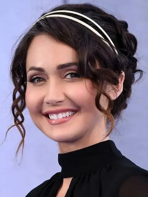 Jessica Chobot Biography: Husband, Net Worth, Age, Height, Ethnicity, TV Shows, Religion, Parents, Awards