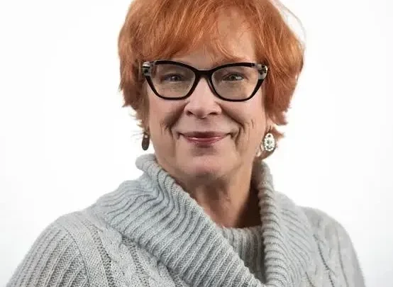 Kerry Noonan Biography: Husband, Movies, Net Worth, Age, Awards, Children, Ethnicity