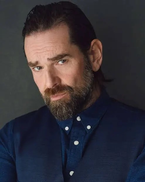 Duncan Lacroix Biography: Age, Height, Net Worth, Girlfriend, Ethnicity, Parents, Awards
