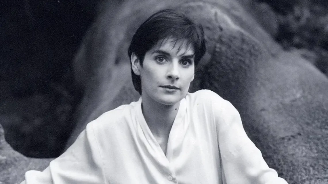 Enya Biography: Instagram, Net Worth, Height, Age, Parents, Husband, Children