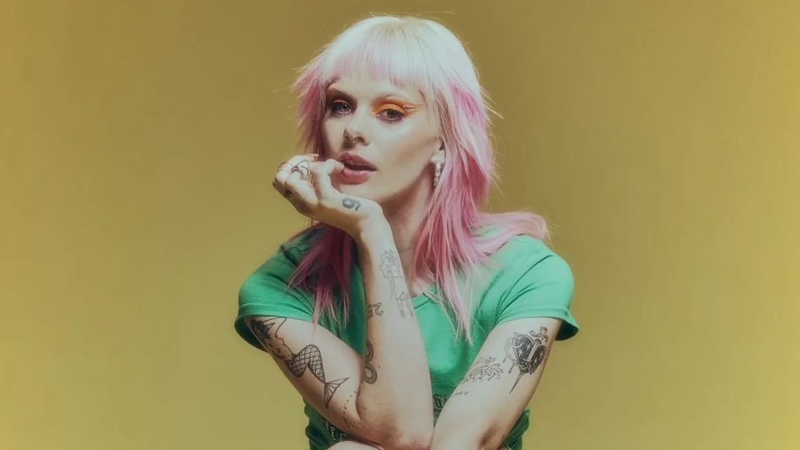 GIRLI Biography: Age, Songs, LGBTQ+, Net Worth, Songs, Wikipedia, Parents, Real Name