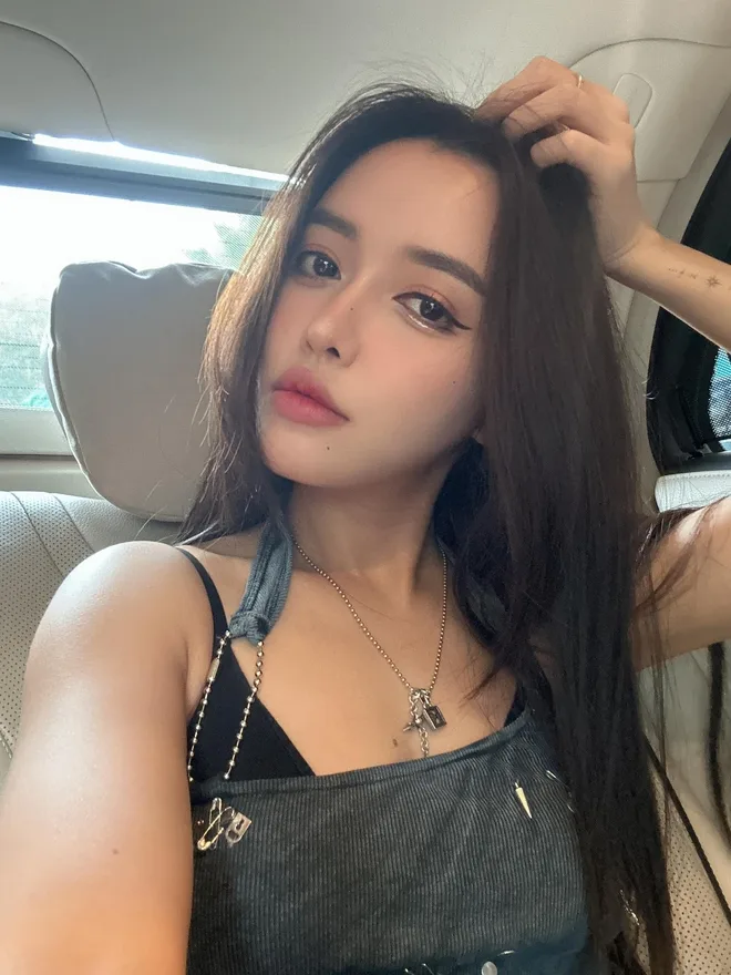 Bích Phương - Biography