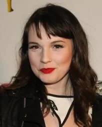 Cait Fairbanks - Biography