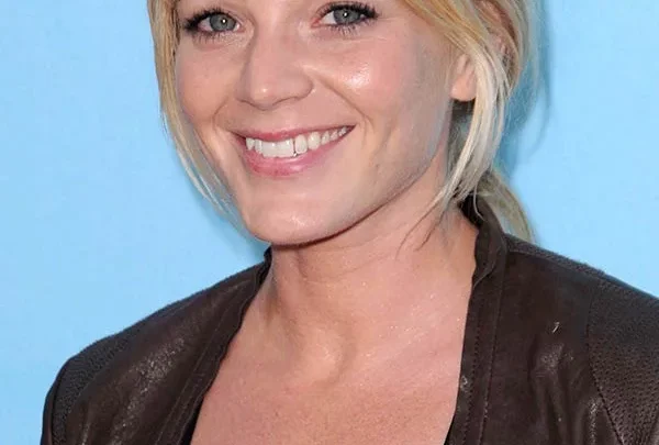 Molly Stanton Biography: Age, Parents, Net Worth, Height, Husband, Instagram, Wikipedia