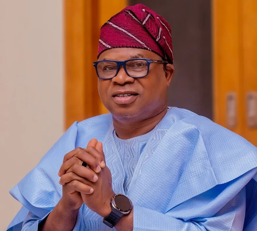Bola Oyebamiji - Biography
