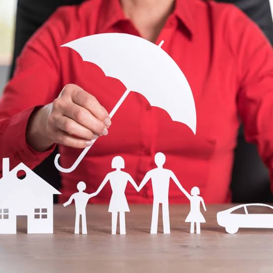 How Umbrella Insurance Policies Work and Who Actually Needs One