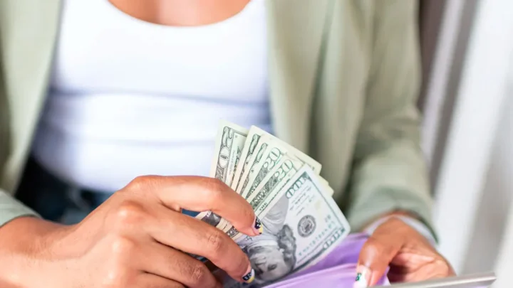 How to Invest When You Are Living Paycheck to Paycheck and It Feels Impossible