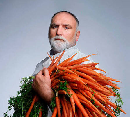 Jose Andres Biography: Net Worth, Age, Wife, Children, Height, Parents, Books, Recipes, Family