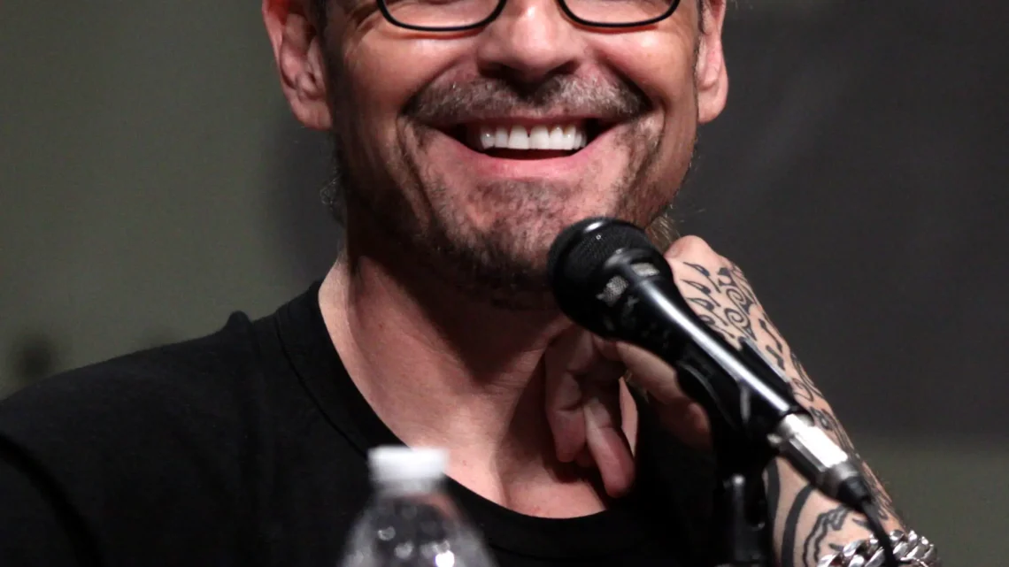 Kurt Sutter Biography: Movies, Age, Parents, Wife, Children, Height, TV Shows, Family
