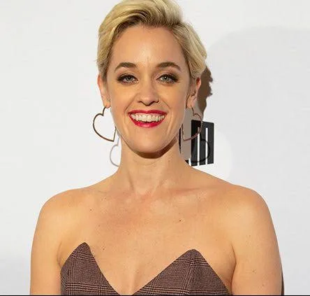 Lauren Morelli - Biography