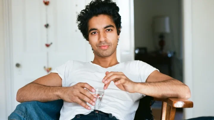 Ishan Davé Biography: Instagram, Age, Movies, Girlfriend, Awards, Net Worth, Family, Height