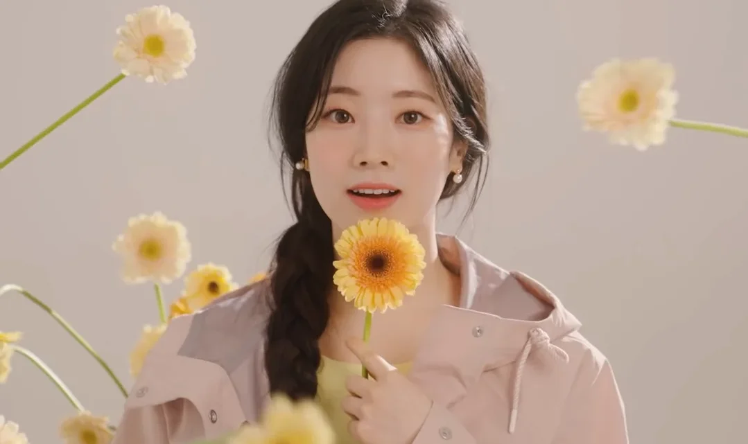Kim Da-hyun Biography: Husband, Age, Songs, Parents, Siblings, Height, Net Worth, Movies, Wiki, Awards