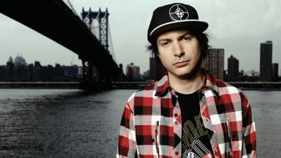 Kevin Rudolf Biography: Girlfriend, Age, Net Worth, Height, Family, Instagram, Height, Nationality
