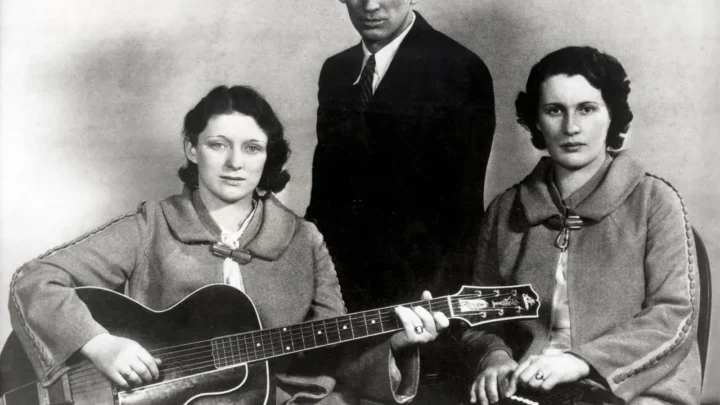 20 Legendary Country Bands That Rewrote the Sound of the Genre