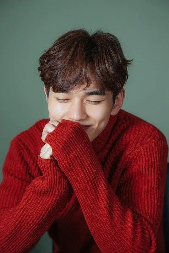 Yoo Seung-ho - Biography