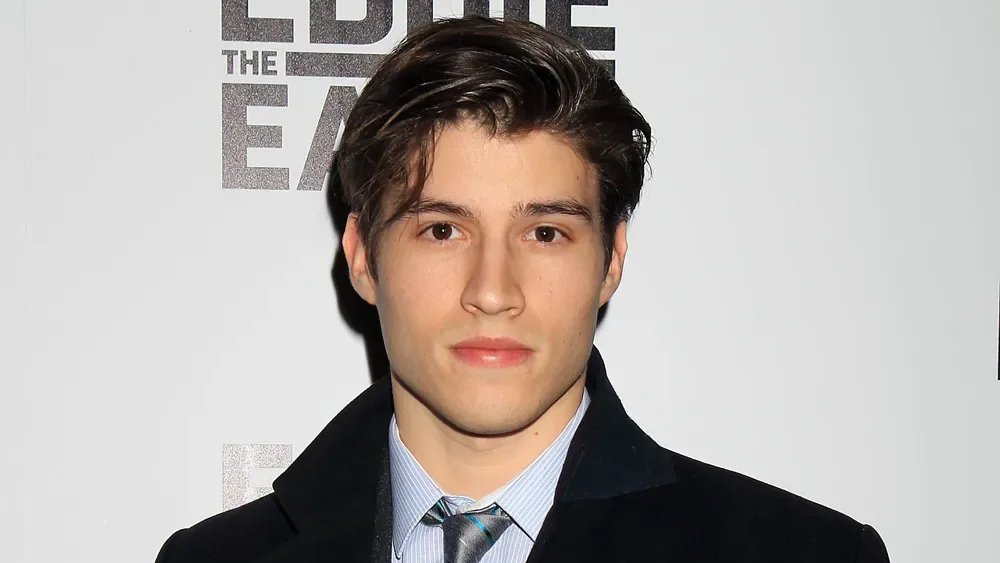 Cameron Cuffe Biography: Instagram, Girlfriend, Height, Ethnicity, Age, Net Worth, Siblings, Parents